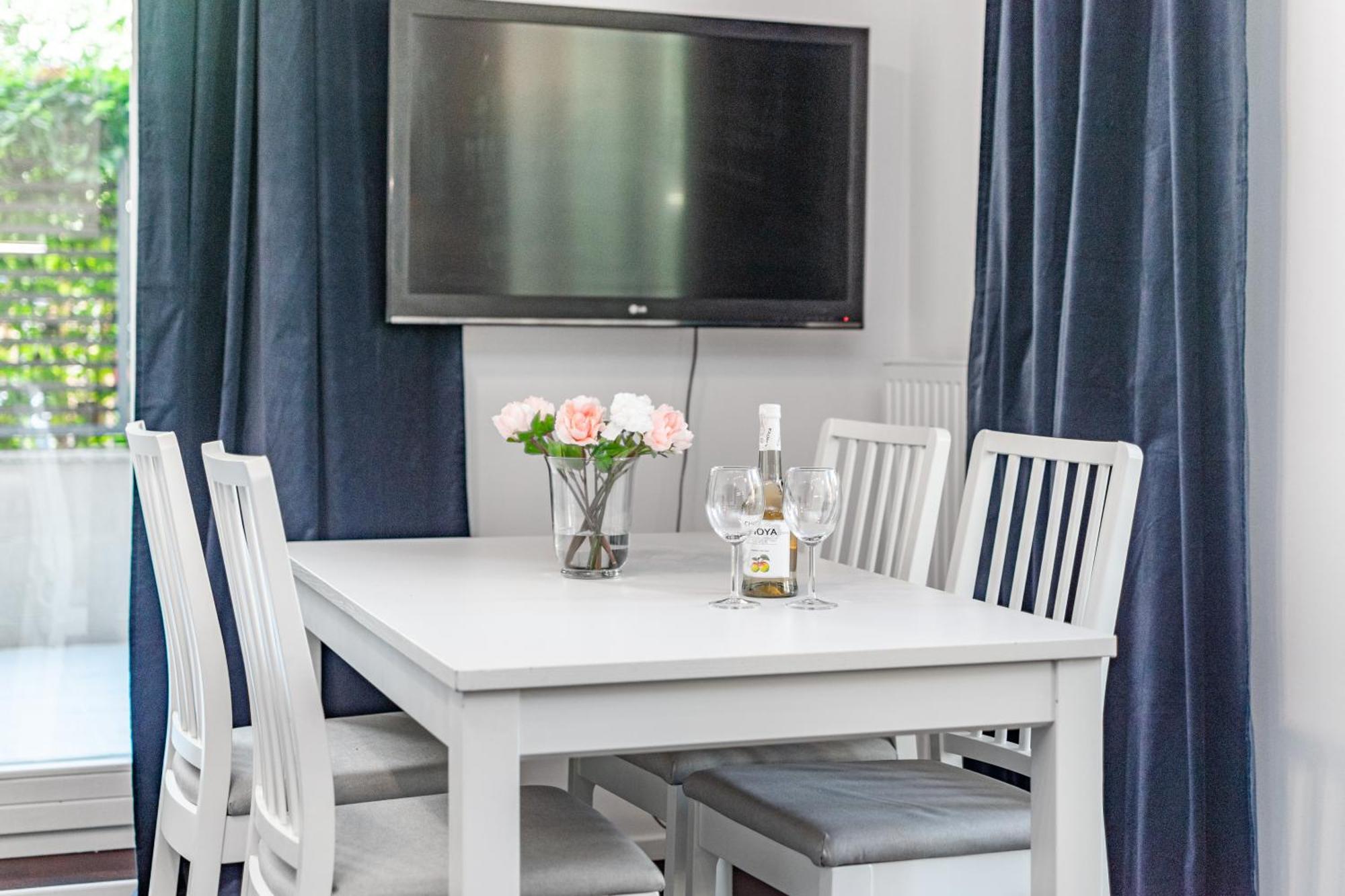 Apartamenty Piekna 28A By Your Freedom Varşovia Exterior foto
